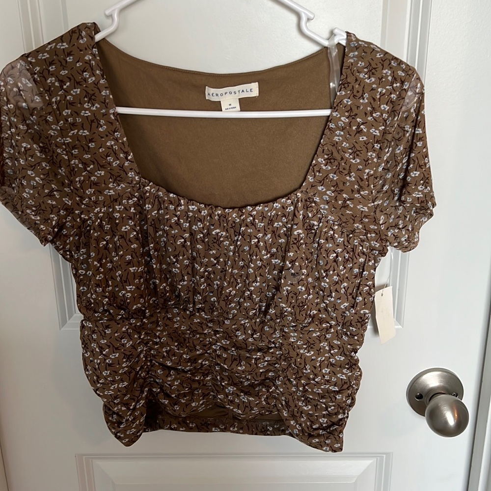 Aeropostal, Brown Crop blouse, Size Medium, NWT